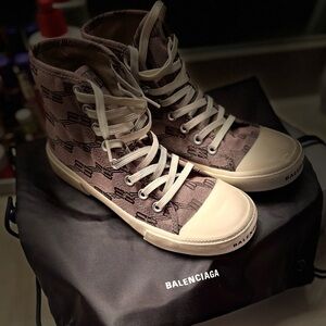 Balenciaga High Top BB monogram sneaker Grey/Brown 39EU 9US New w/ box & duster